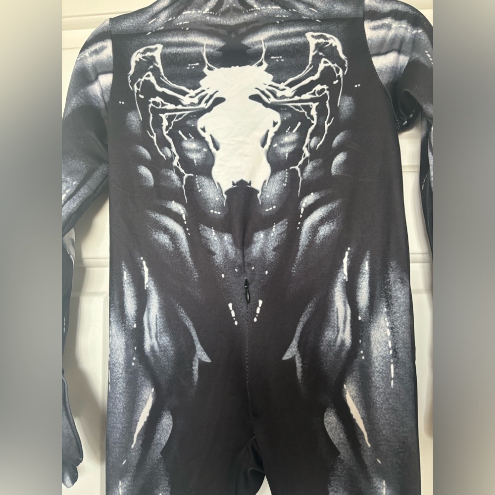Venom Halloween costume